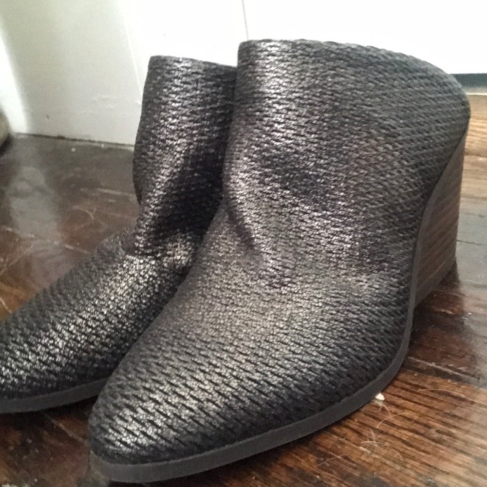 Slide on mule heels